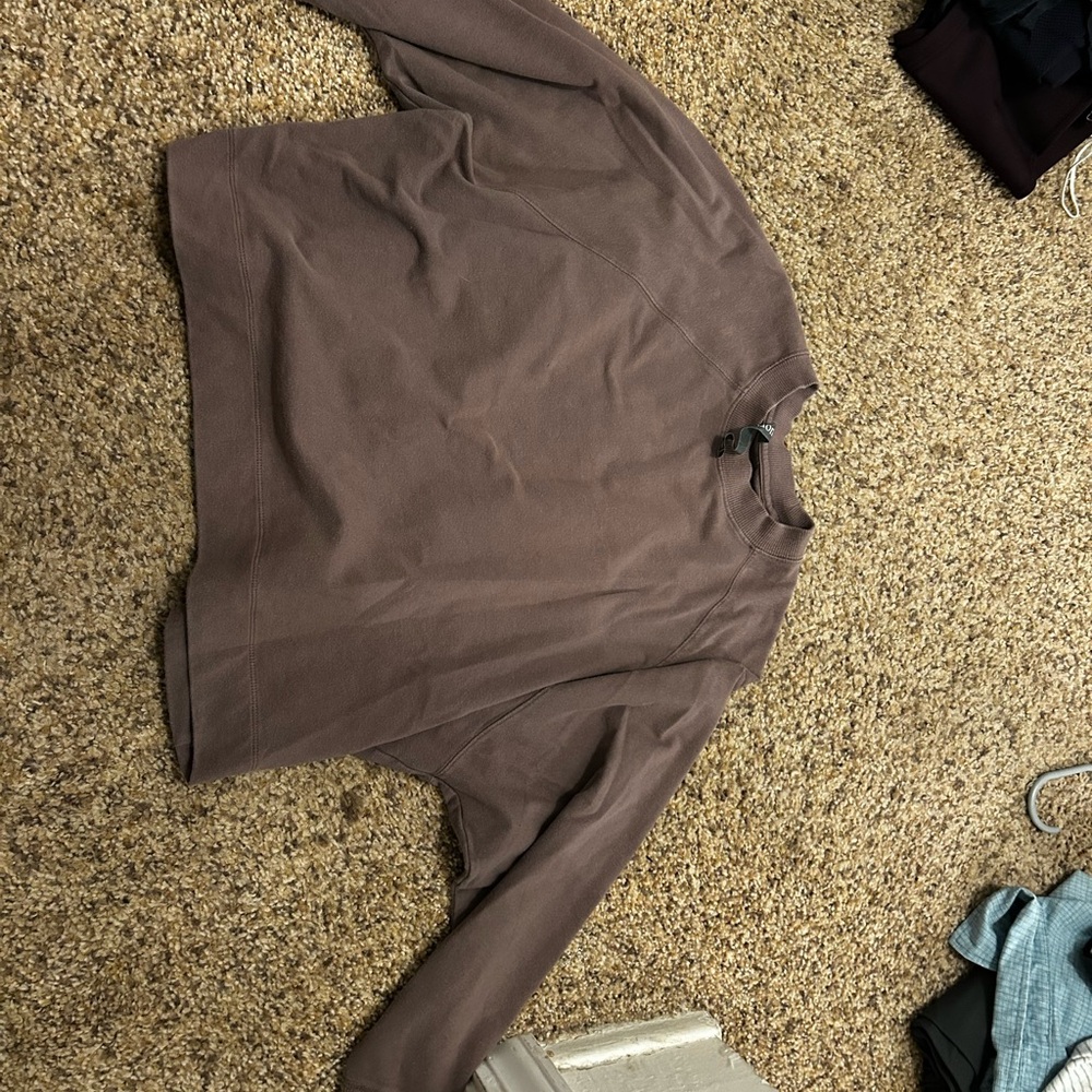 Purple vuori crop sweatshirt